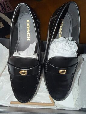 COACH Black Leather Loafers with Signature Coach Carriage (Never worn)